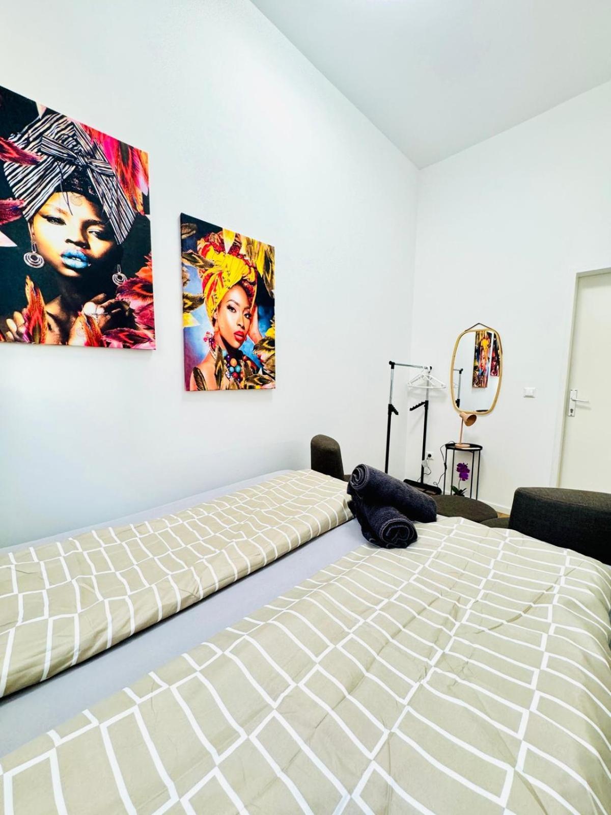 Cozy 9Br Shared Apartment, Only 12Min Walk To Augarten Viena Exterior foto